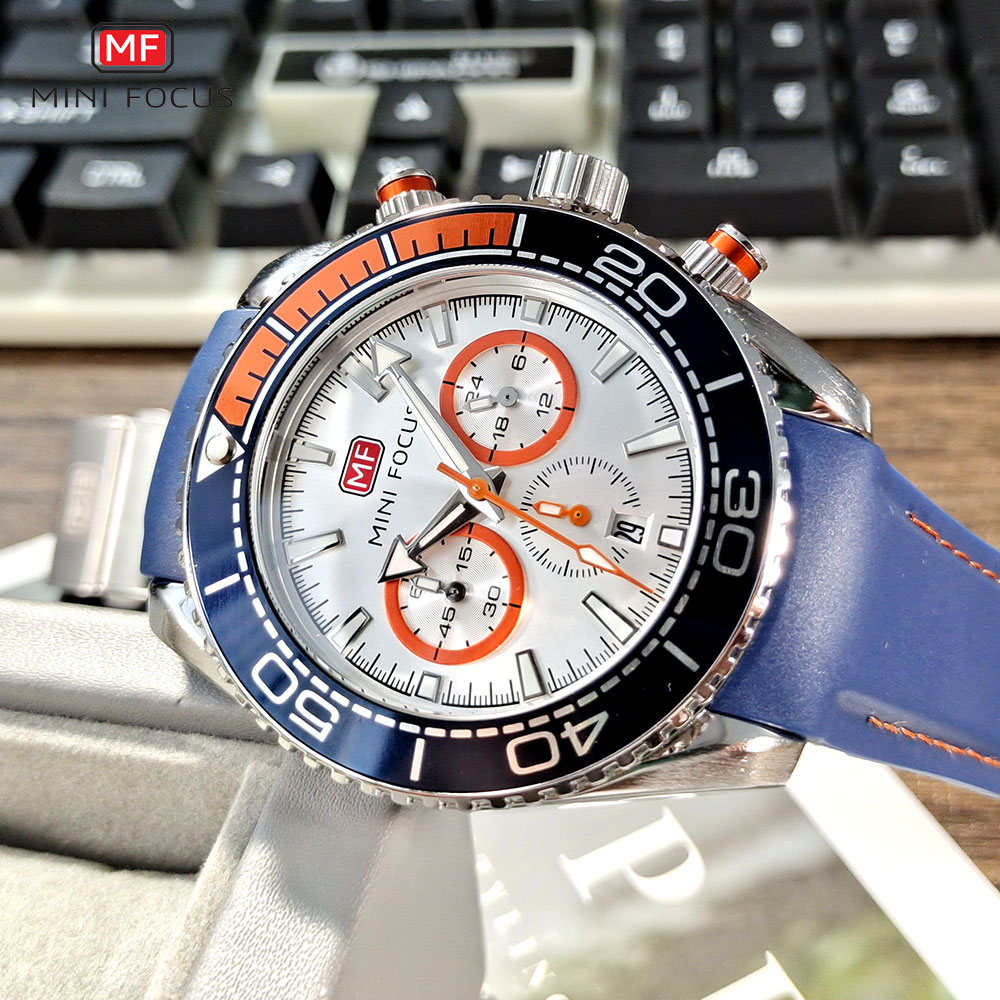 Mini foco cronógrafo relógios  - Omega Watch Constellation avaliação e preço