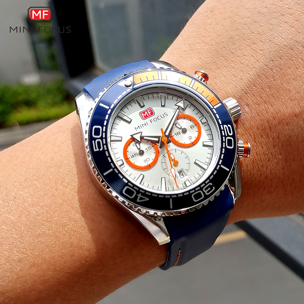 Mini foco cronógrafo relógios  - Omega Watch Constellation avaliação e preço